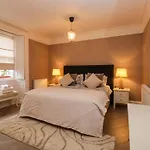 1 Tower House Appartement