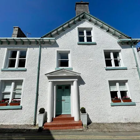 1 Tower House